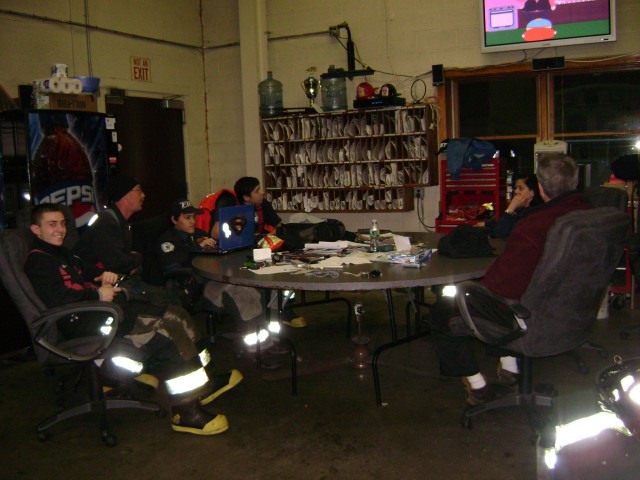 Waiting For The &quot;Big One&quot; During Snowstorm On 12/19/09