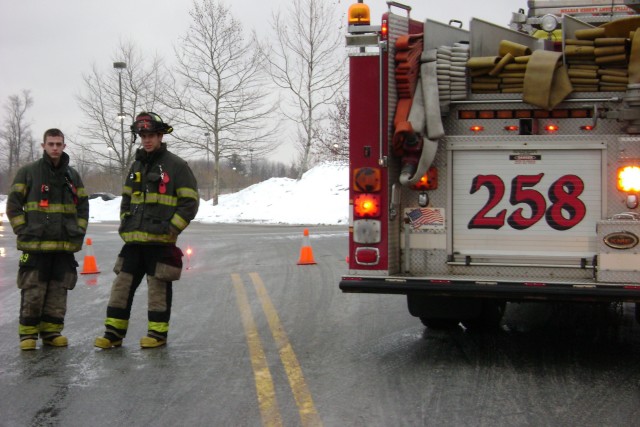 FF Lentini And FF Schechter At MVA In Cortlandt Town Center During Snowstorm On 2/2/09