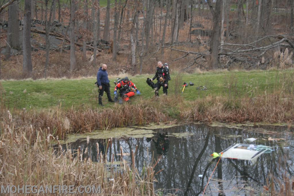 Yorktown FD's Dive Team Assisting at Water Rescue Incident in Nov, 2020