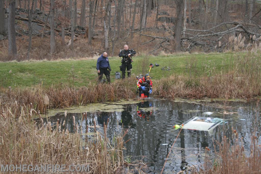 Yorktown FD's Dive Team Assisting at Water Rescue Incident in Nov, 2020