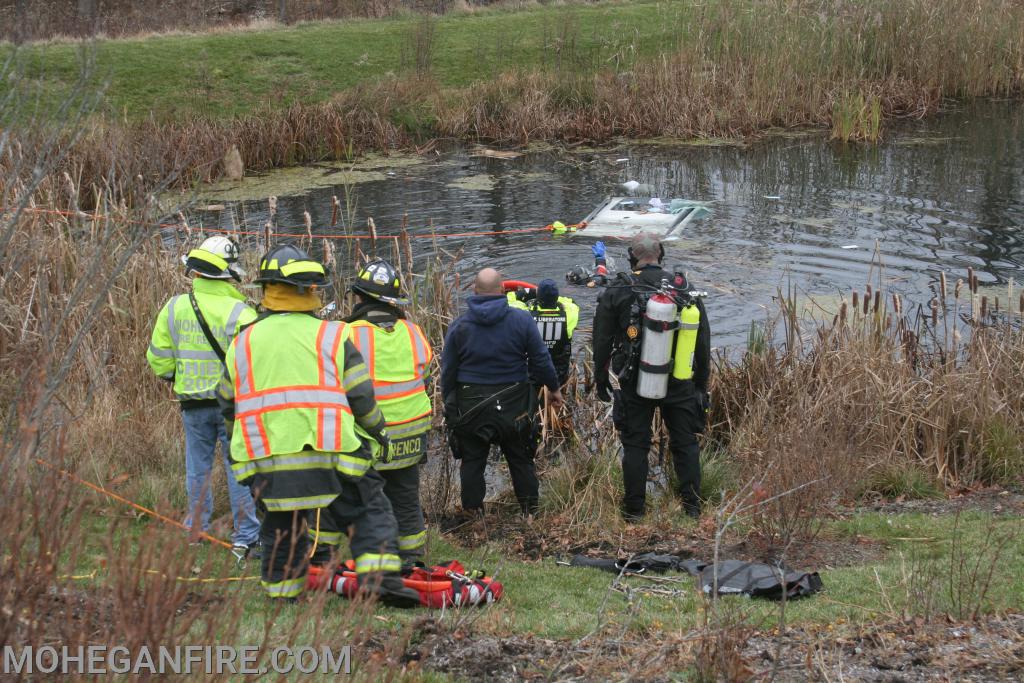 Yorktown FD's Dive Team Assisting at Water Rescue Incident in Nov, 2020