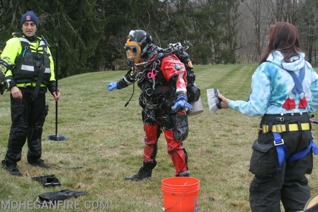 Yorktown FD's Dive Team Assisting at Water Rescue Incident in Nov, 2020