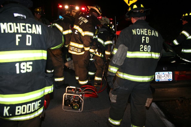 Lt. Tartaglia Overseeing Extrication On E. Main St