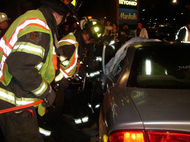 Rt. 6/Cortlandt Town Center Vehicle Extrication 10/11/11