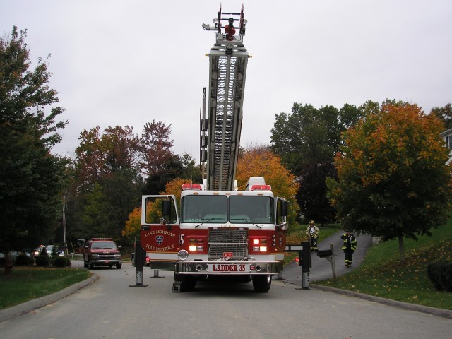 Ladder 35 Set Up At A Call in October, 2007