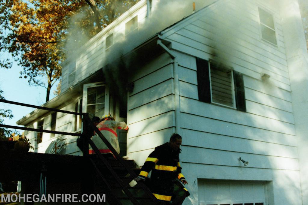 Structure fire on Eleanor Drive 