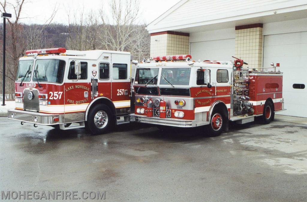 The new with the old. Current engine 257 a 2001 Kme and old Engine 257 a 1976 Ward La France/KME